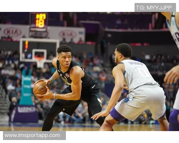 字母哥荣膺五大荣誉成就欧锦赛季军总冠军NBA杯双料MVP与DPOY三兄弟同队共创辉煌 字母哥荣膺五大荣誉成就欧锦赛季军总冠军NBA杯双料MVP与DPOY三兄弟同队共创辉煌