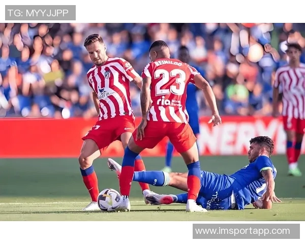 赫拉芬贝赫与凯塞多本赛季表现分析：前者进攻火力强劲后者防守稳固