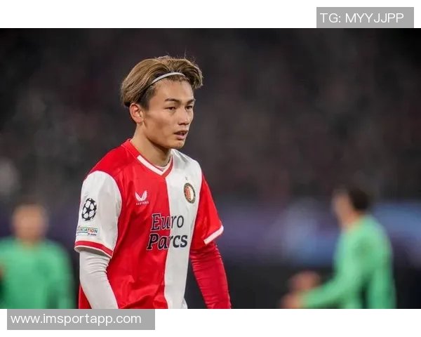 上田绮世梅开二度绝杀费耶诺德登顶荷甲射手王争夺战