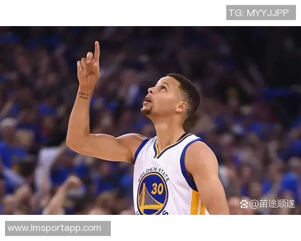 库里谈生涯第五次12个三分球表现称这只是比赛节奏问题不想过多考虑