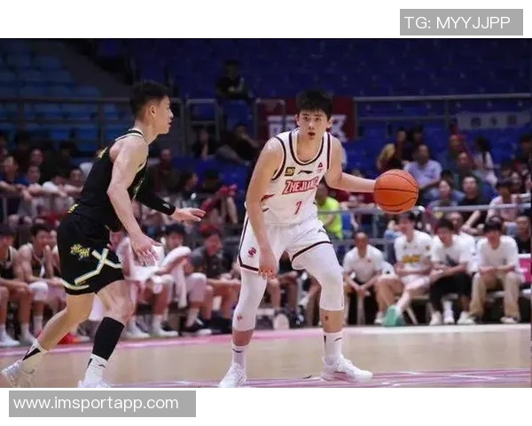 媒体人分析篮网裁掉小曾原因林葳应避免重蹈张镇麟覆辙