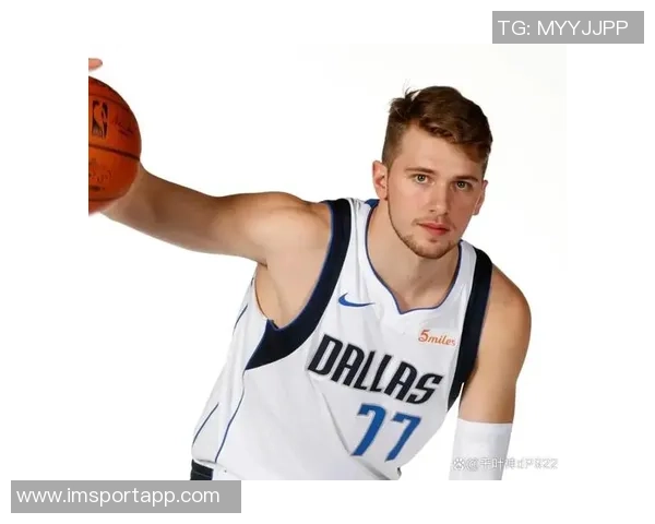 东契奇三分球出手高效低伤害是否真是侠迷心中的偶像 东契奇三分球出手高效低伤害是否真是侠迷心中的偶像