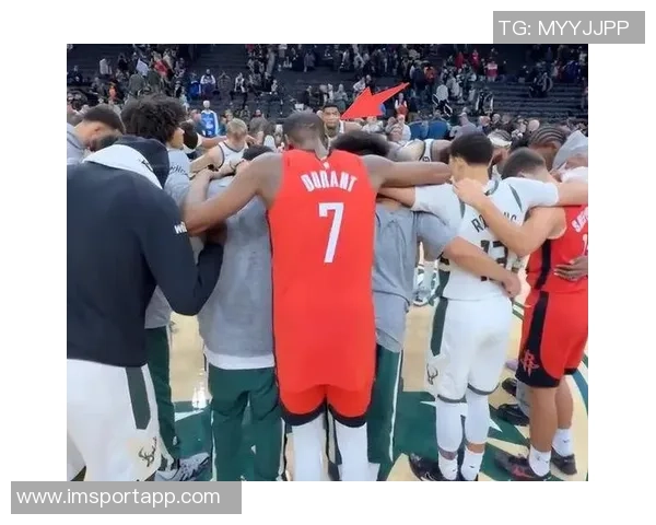 谢泼德虽身高不足1米9却展现惊人跳投能力KD身边空位三分机会频频出现