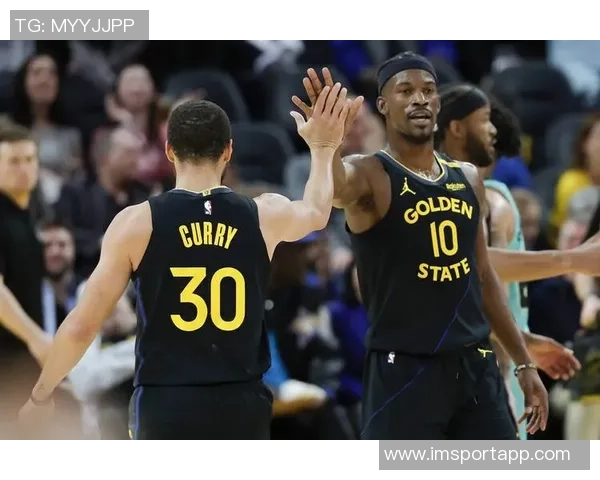 巴特勒在训练场展现统治力低调沉默却杀伤力十足