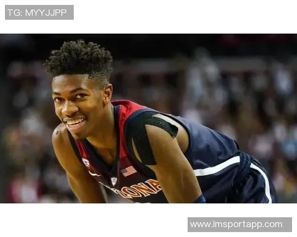 奎因创造历史20岁330天成NBA最年轻中锋单场20分10助攻纪录保持者